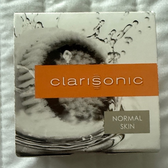 Clarisonic Skincare Replacement Brush Head - Picture 1 of 4